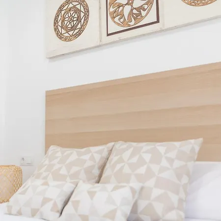 Cubo's Los Tilos Apartment *