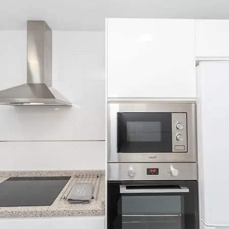 Cubo's Los Tilos Apartment *