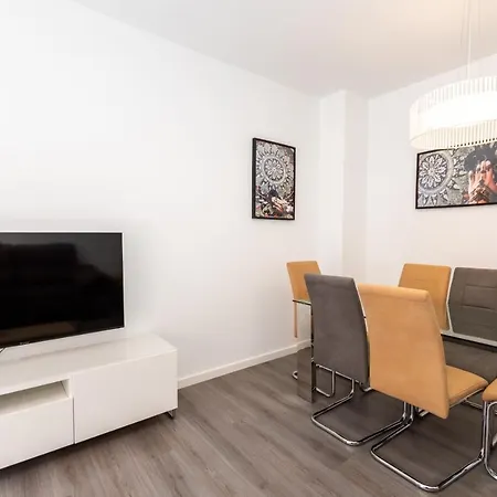 Cubo's Los Tilos Apartment